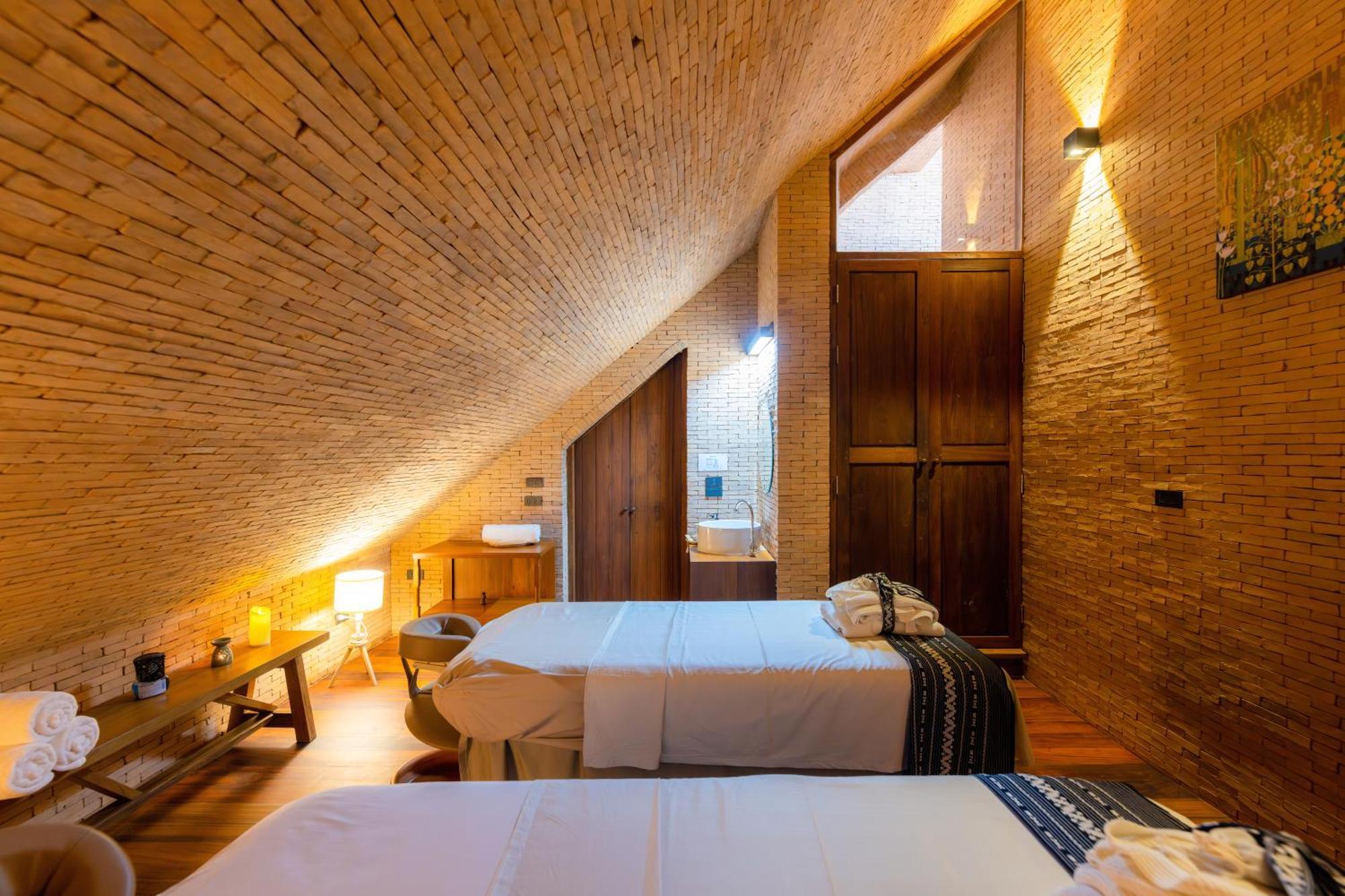 Athita The Hidden Court Chiang Saen Boutique Hotel Sha Plus Certified Csiangraj Kültér fotó